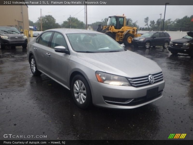 Platinum Gray Metallic / Moonrock Gray 2012 Volkswagen Passat 2.5L S