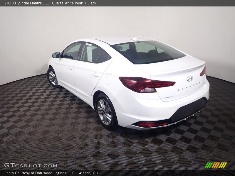 Quartz White Pearl / Black 2020 Hyundai Elantra SEL