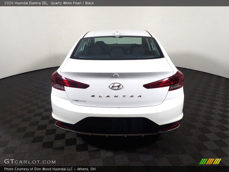 Quartz White Pearl / Black 2020 Hyundai Elantra SEL