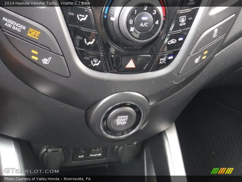 Vitamin C / Black 2014 Hyundai Veloster Turbo