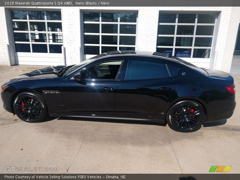  2018 Quattroporte S Q4 AWD Nero (Black)