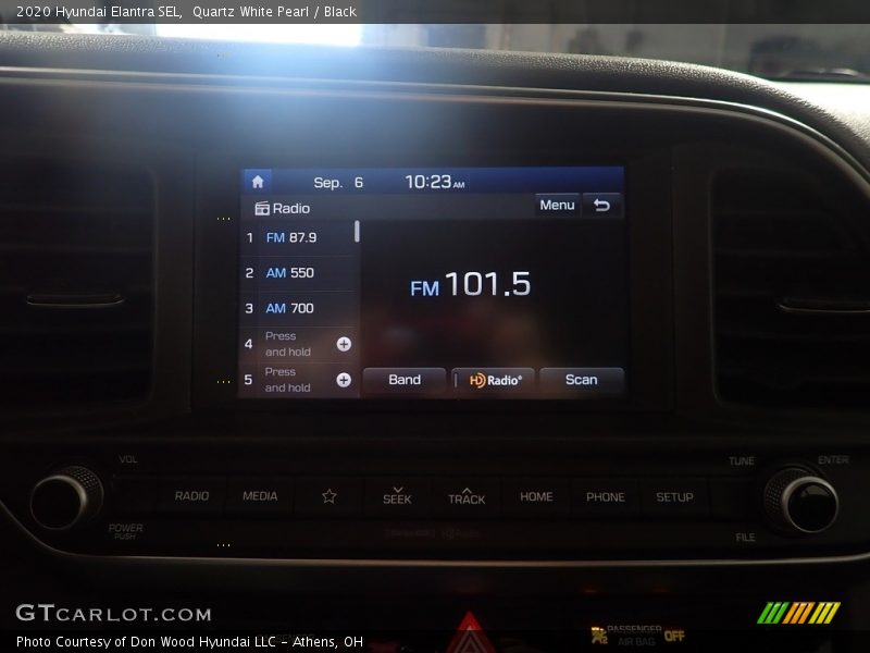 Quartz White Pearl / Black 2020 Hyundai Elantra SEL