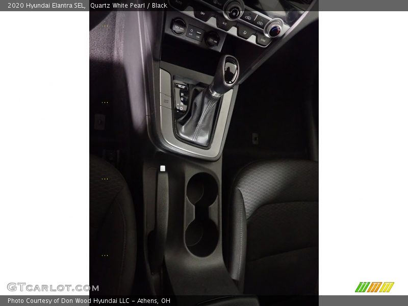 Quartz White Pearl / Black 2020 Hyundai Elantra SEL
