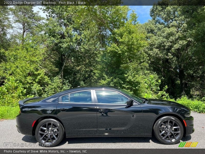 Pitch Black / Black 2022 Dodge Charger SXT Blacktop