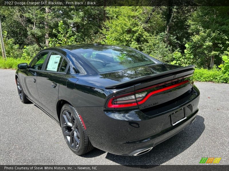 Pitch Black / Black 2022 Dodge Charger SXT Blacktop