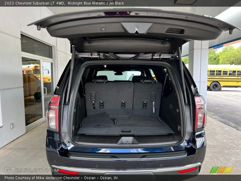  2023 Suburban LT 4WD Trunk