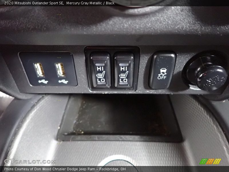 Mercury Gray Metallic / Black 2020 Mitsubishi Outlander Sport SE