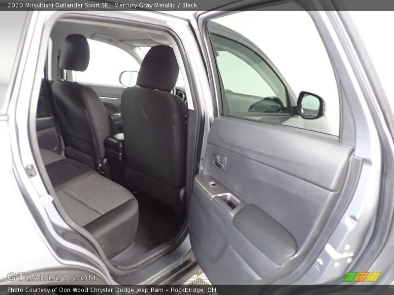 Mercury Gray Metallic / Black 2020 Mitsubishi Outlander Sport SE