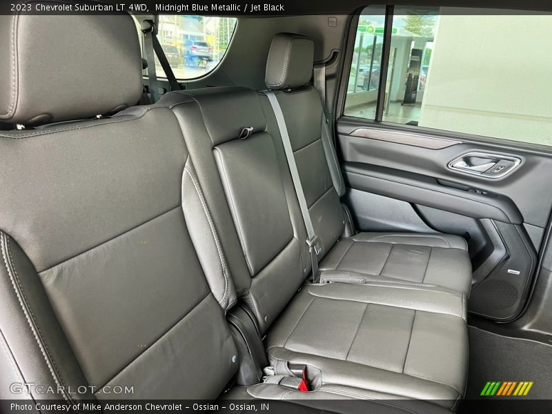 Midnight Blue Metallic / Jet Black 2023 Chevrolet Suburban LT 4WD