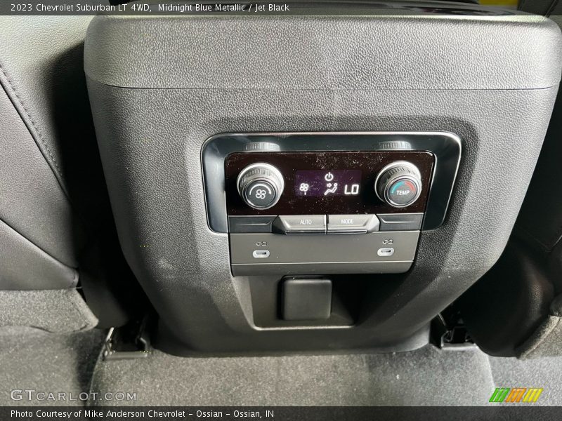 Midnight Blue Metallic / Jet Black 2023 Chevrolet Suburban LT 4WD