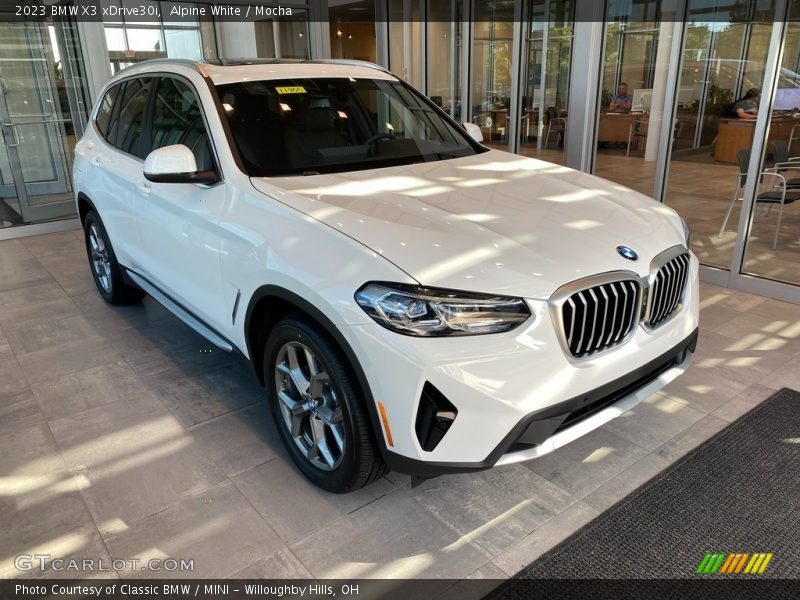 Alpine White / Mocha 2023 BMW X3 xDrive30i