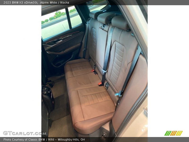 Alpine White / Mocha 2023 BMW X3 xDrive30i