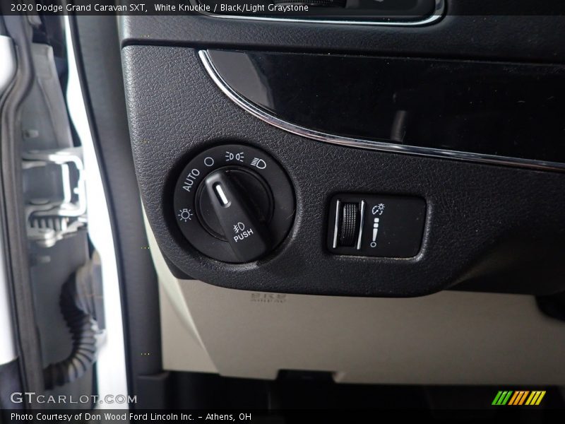 White Knuckle / Black/Light Graystone 2020 Dodge Grand Caravan SXT