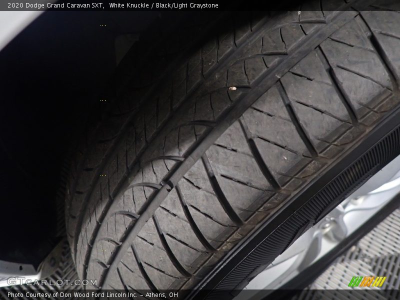 White Knuckle / Black/Light Graystone 2020 Dodge Grand Caravan SXT
