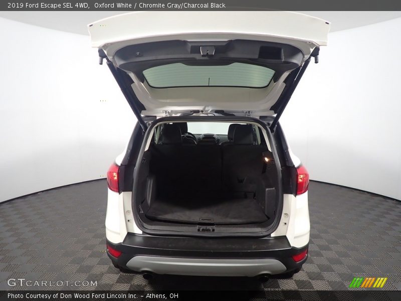 Oxford White / Chromite Gray/Charcoal Black 2019 Ford Escape SEL 4WD