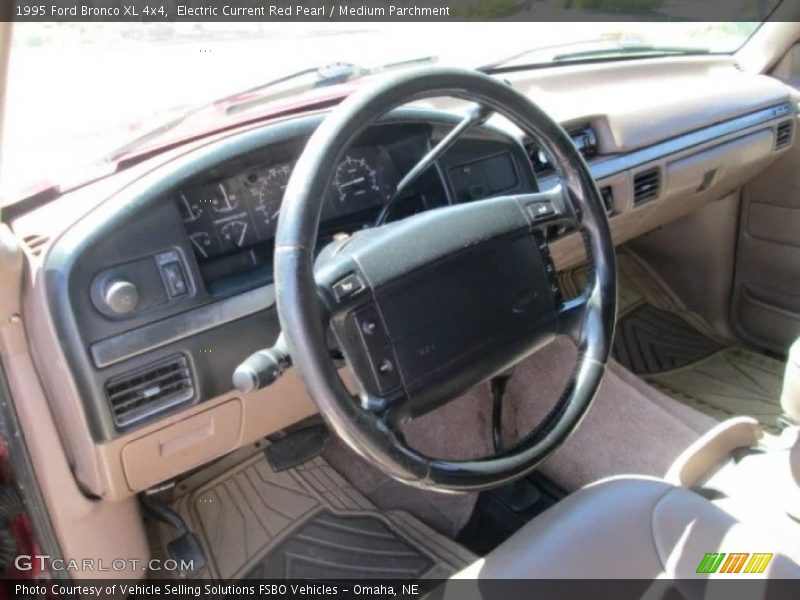 Electric Current Red Pearl / Medium Parchment 1995 Ford Bronco XL 4x4