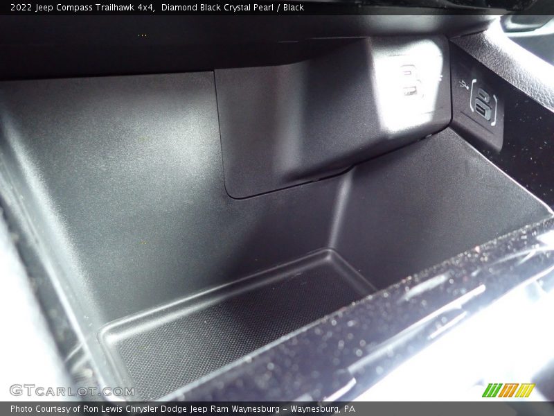 Diamond Black Crystal Pearl / Black 2022 Jeep Compass Trailhawk 4x4