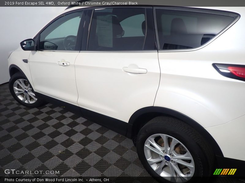 Oxford White / Chromite Gray/Charcoal Black 2019 Ford Escape SEL 4WD