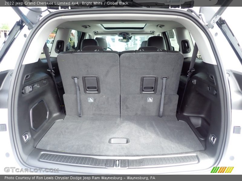 Bright White / Global Black 2022 Jeep Grand Cherokee L Limited 4x4