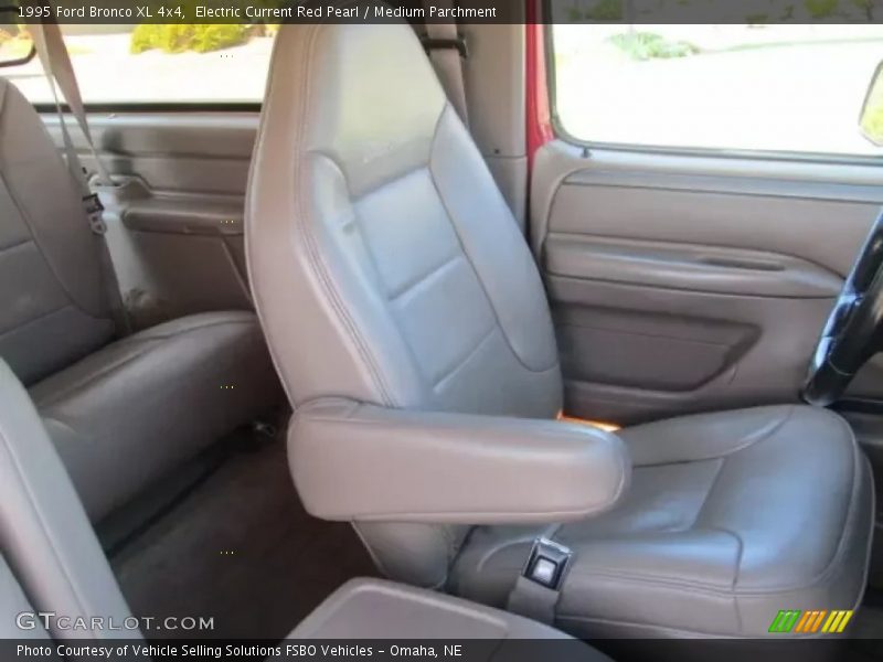 Electric Current Red Pearl / Medium Parchment 1995 Ford Bronco XL 4x4