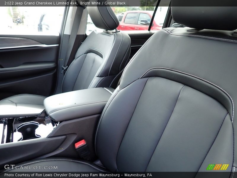 Bright White / Global Black 2022 Jeep Grand Cherokee L Limited 4x4