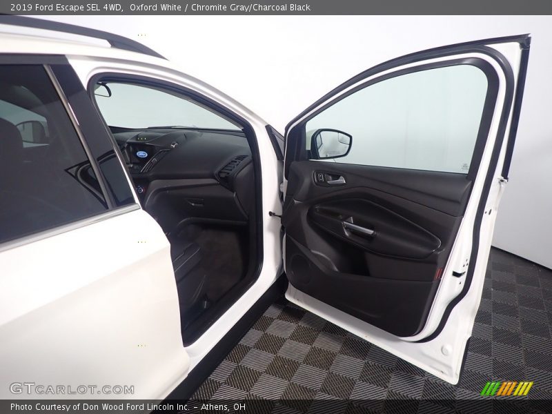 Oxford White / Chromite Gray/Charcoal Black 2019 Ford Escape SEL 4WD