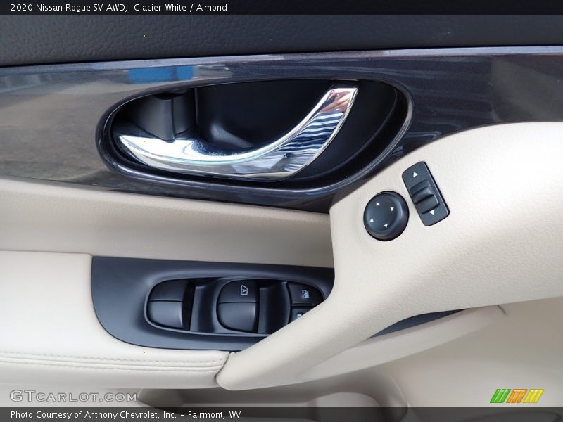 Glacier White / Almond 2020 Nissan Rogue SV AWD