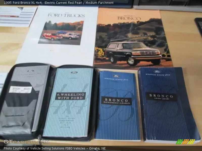 Electric Current Red Pearl / Medium Parchment 1995 Ford Bronco XL 4x4