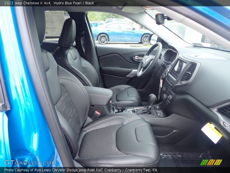 Front Seat of 2022 Cherokee X 4x4