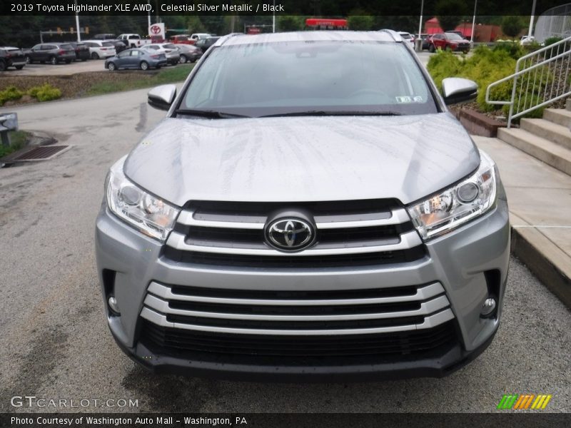 Celestial Silver Metallic / Black 2019 Toyota Highlander XLE AWD