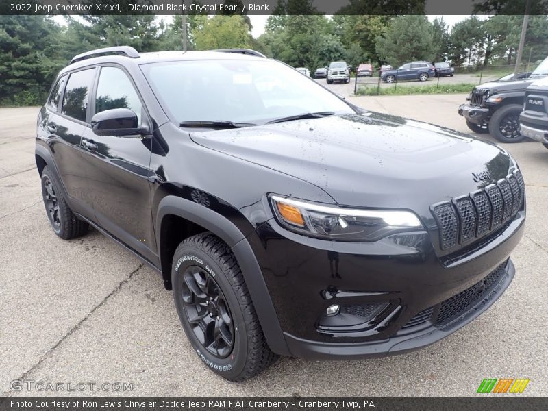 Front 3/4 View of 2022 Cherokee X 4x4