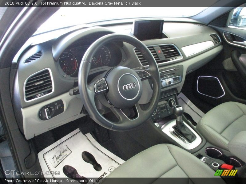 Daytona Gray Metallic / Black 2018 Audi Q3 2.0 TFSI Premium Plus quattro