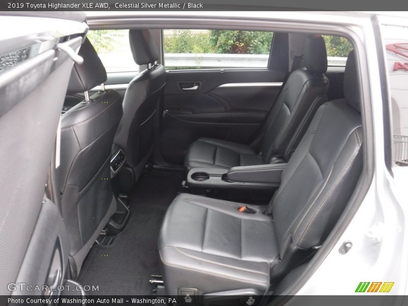 Celestial Silver Metallic / Black 2019 Toyota Highlander XLE AWD