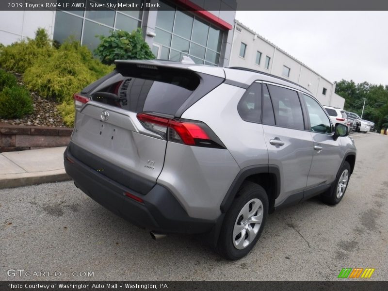 Silver Sky Metallic / Black 2019 Toyota RAV4 LE AWD