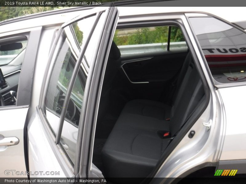 Silver Sky Metallic / Black 2019 Toyota RAV4 LE AWD