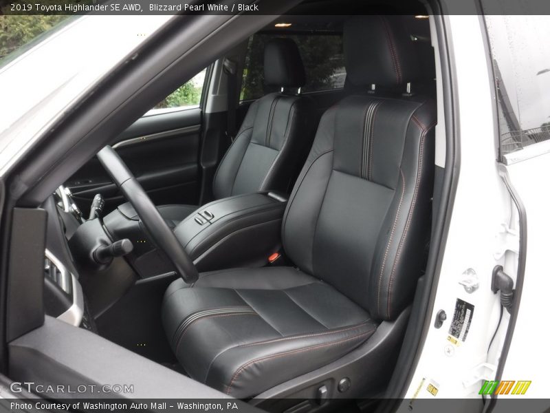 Blizzard Pearl White / Black 2019 Toyota Highlander SE AWD
