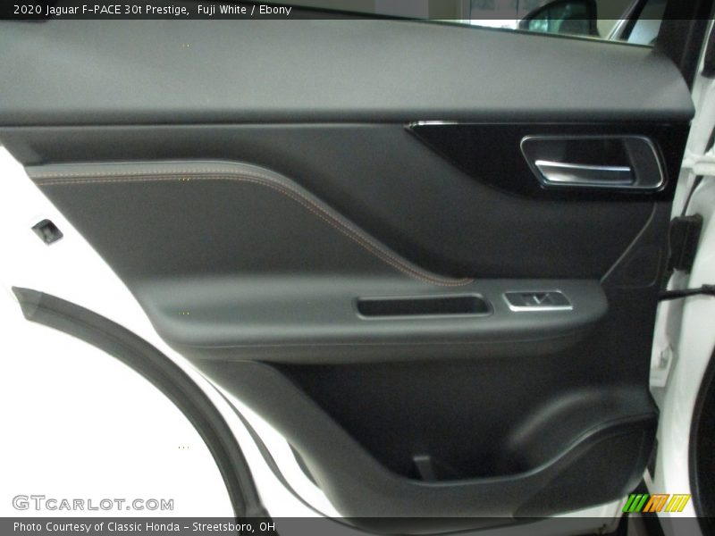 Fuji White / Ebony 2020 Jaguar F-PACE 30t Prestige