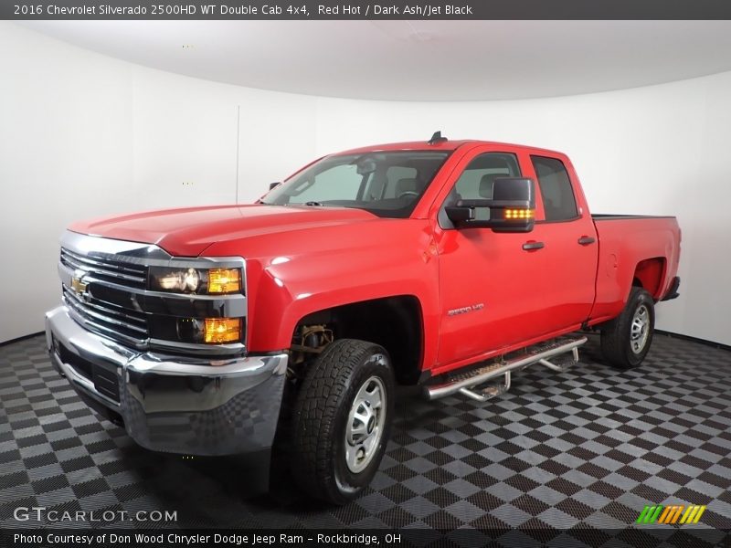 Front 3/4 View of 2016 Silverado 2500HD WT Double Cab 4x4