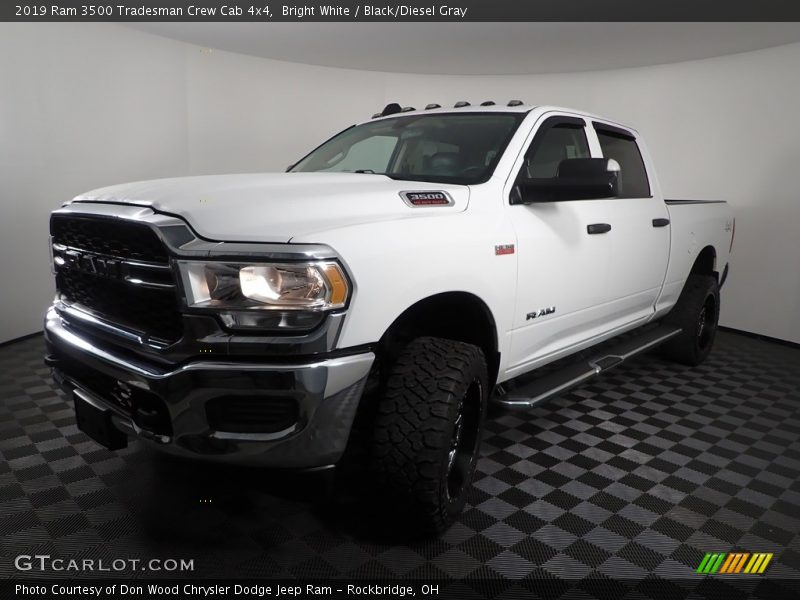 Bright White / Black/Diesel Gray 2019 Ram 3500 Tradesman Crew Cab 4x4