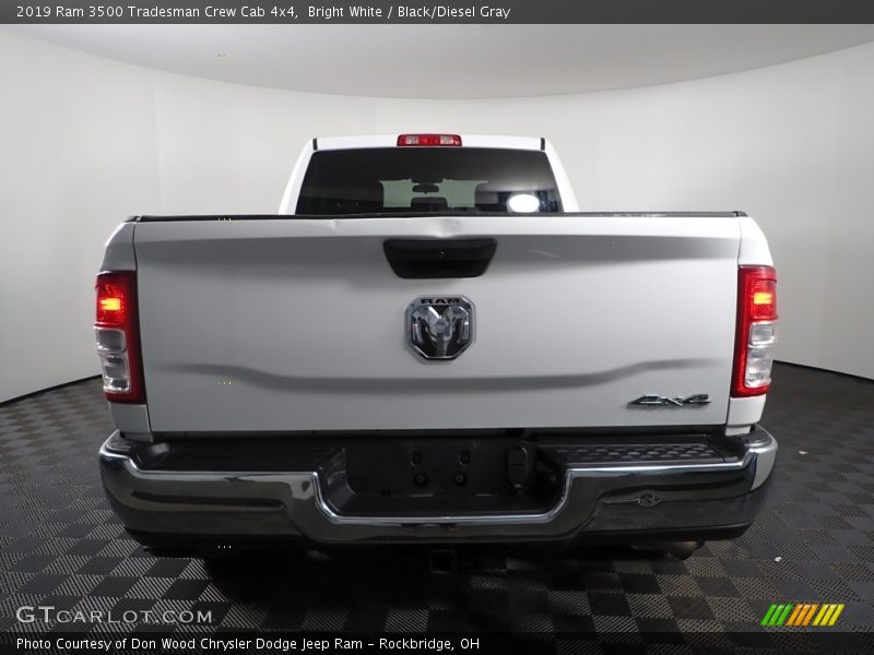 Bright White / Black/Diesel Gray 2019 Ram 3500 Tradesman Crew Cab 4x4