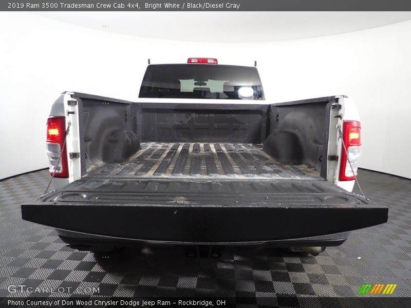 Bright White / Black/Diesel Gray 2019 Ram 3500 Tradesman Crew Cab 4x4