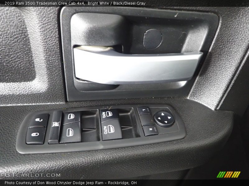 Bright White / Black/Diesel Gray 2019 Ram 3500 Tradesman Crew Cab 4x4