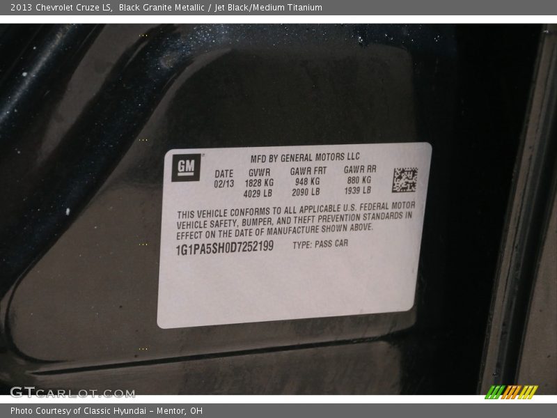 Black Granite Metallic / Jet Black/Medium Titanium 2013 Chevrolet Cruze LS