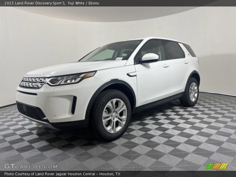 Fuji White / Ebony 2023 Land Rover Discovery Sport S