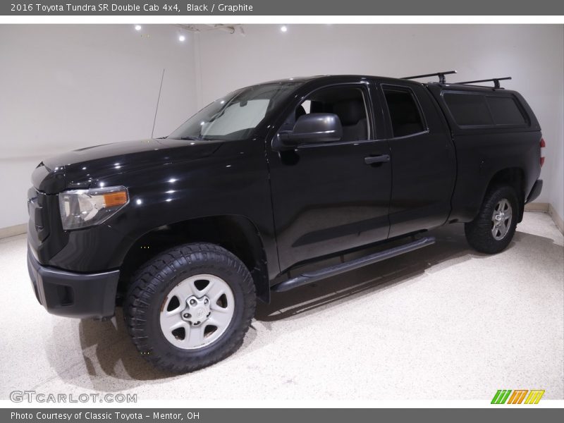 Front 3/4 View of 2016 Tundra SR Double Cab 4x4