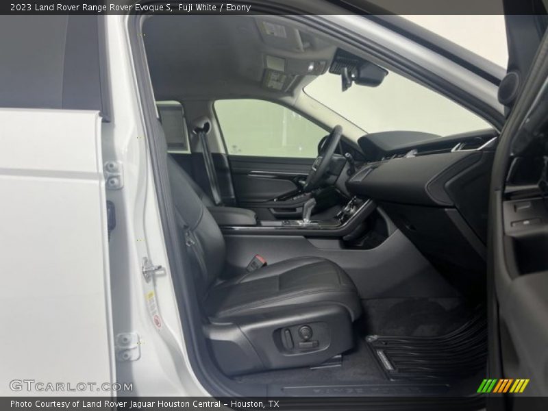 Fuji White / Ebony 2023 Land Rover Range Rover Evoque S