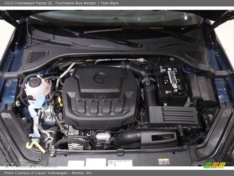 Tourmaline Blue Metallic / Titan Black 2020 Volkswagen Passat SE