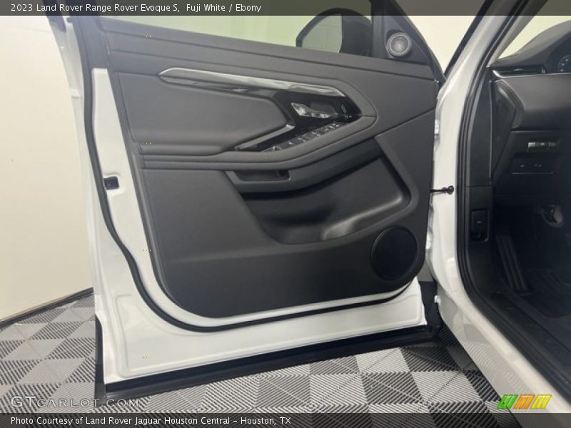 Fuji White / Ebony 2023 Land Rover Range Rover Evoque S
