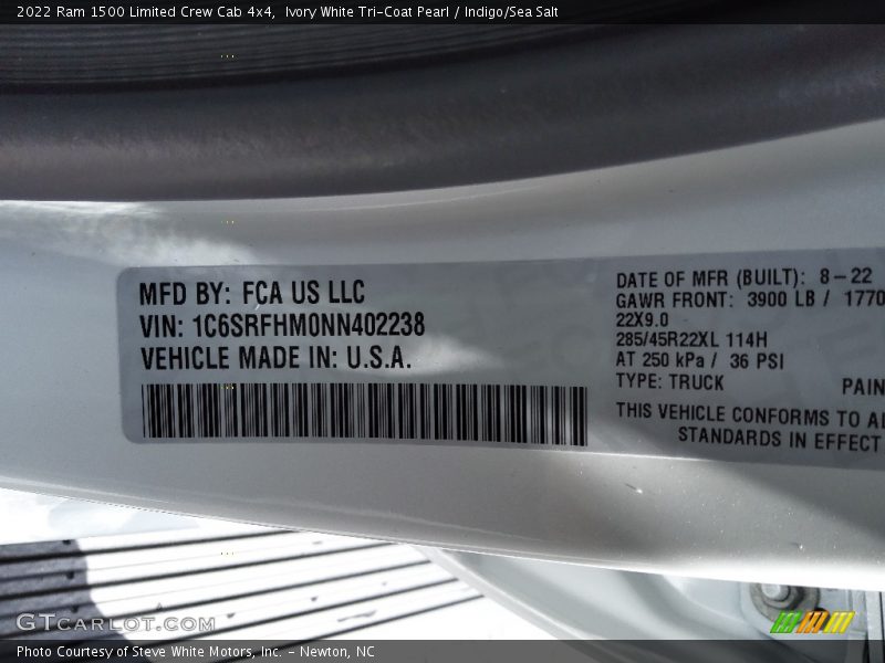 Ivory White Tri-Coat Pearl / Indigo/Sea Salt 2022 Ram 1500 Limited Crew Cab 4x4