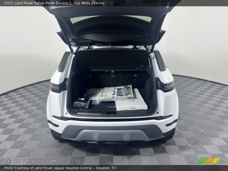 Fuji White / Ebony 2023 Land Rover Range Rover Evoque S